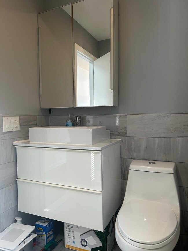 Building Photo - 4608 Grand Ave