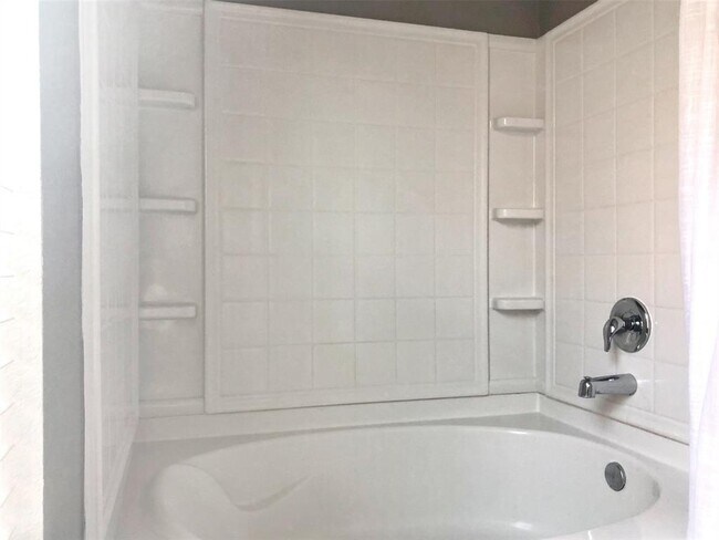 Building Photo - 1649 Bovina Dr