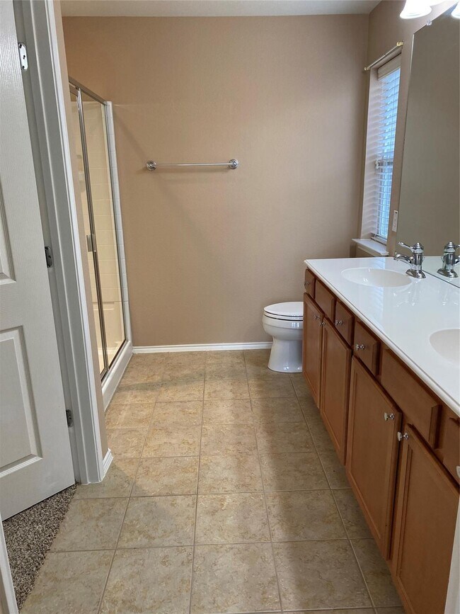 Building Photo - 249 Cascata Dr