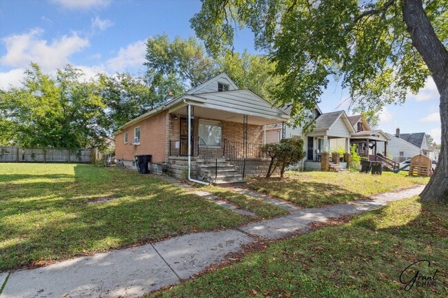 3 bedroom - 1 bath $1150/month - 3 bedroom - 1 bath  $1150/month