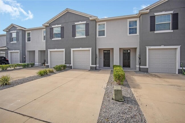 Building Photo - 8619 Falling Blue Pl