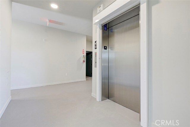 Building Photo - 14810 Delano St