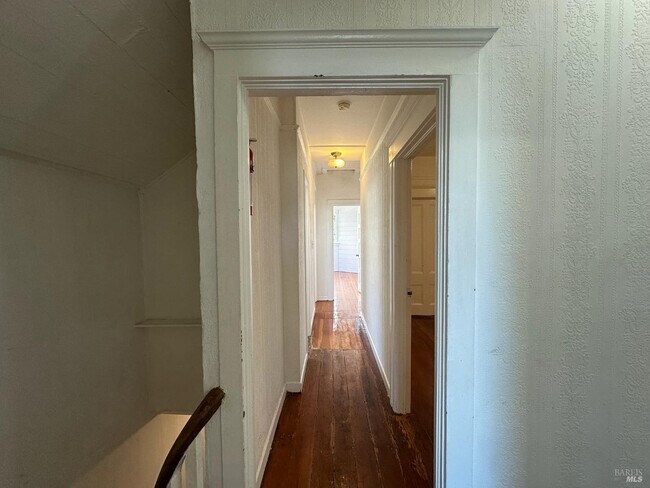 Building Photo - 519 Virginia St