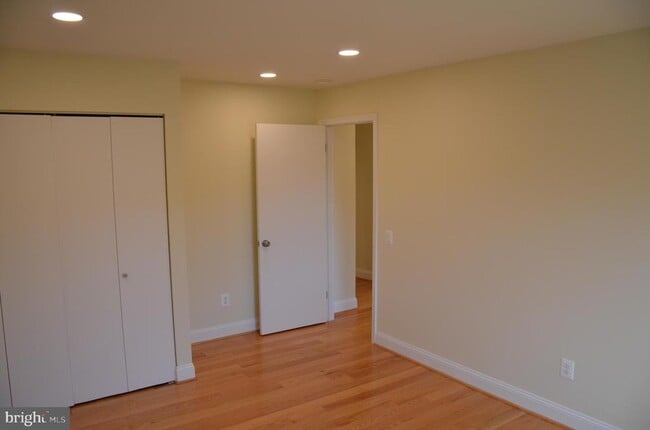 Building Photo - 9012 Paddock Ln