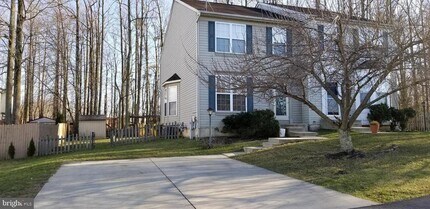 Building Photo - 836 Knob Ct