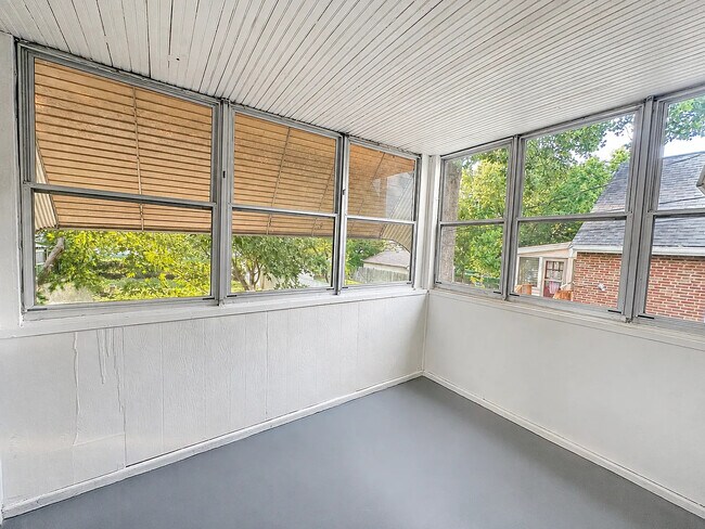 Building Photo - 8527 Philo Ave