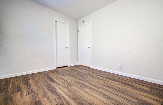 Building Photo - 1306 Bonnie Brae St