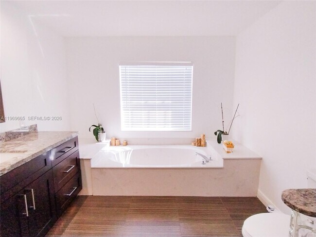 Building Photo - 18243 Blue Lake Way