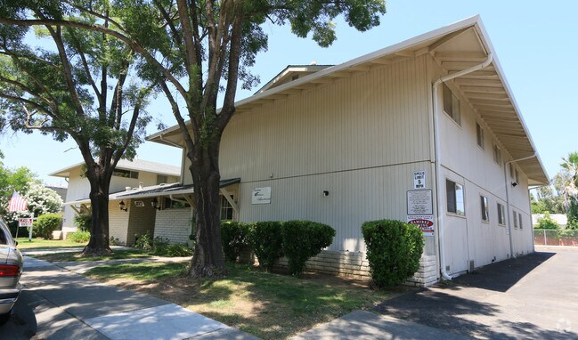 Building Photo - Riviera Terrace Apartments
