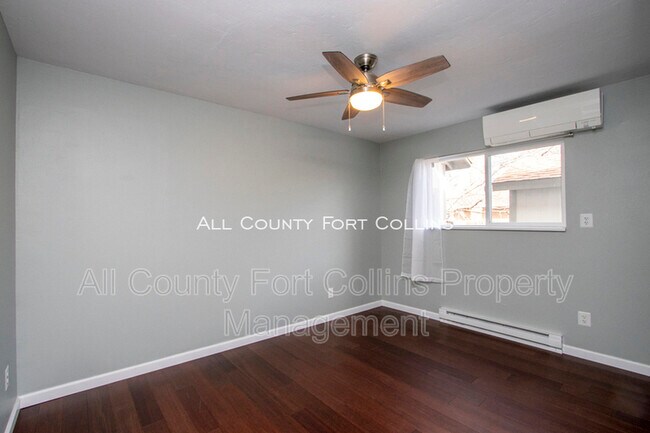 Building Photo - 2730 Hanover Dr