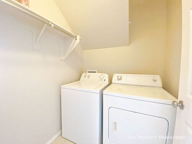 Building Photo - 50 Tidwell Ln