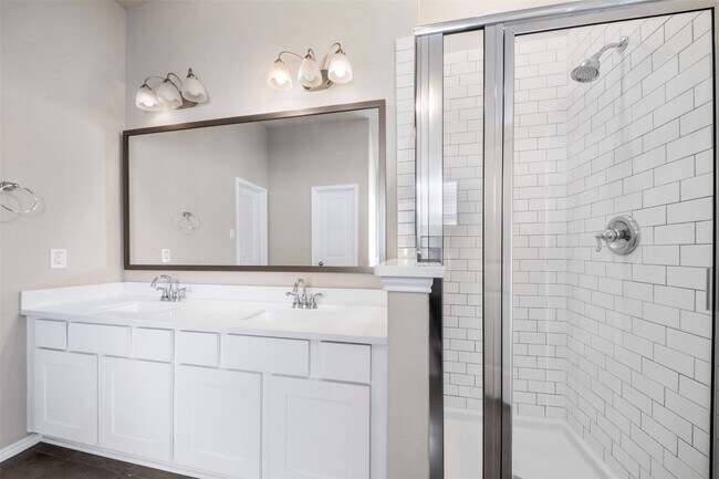 Building Photo - 4610 Orchard Creek Ln