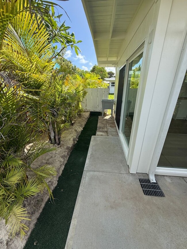 Building Photo - Private Kailua Oasis with Modern Finishes Throughout