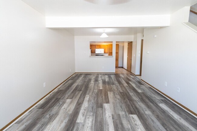 Building Photo - 1433-1435 Bodie Drive