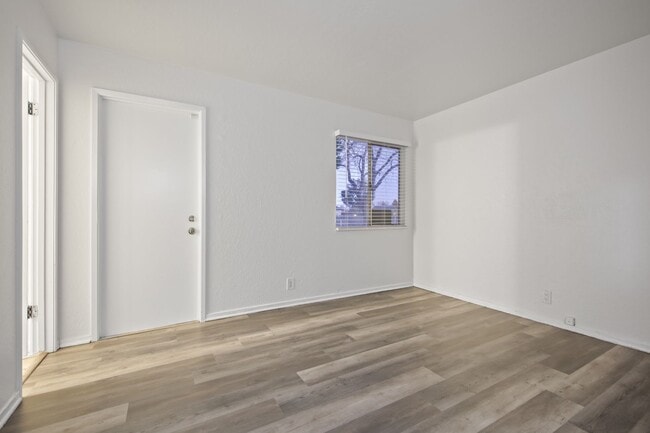 Building Photo - 3 Bedroom 2 Bathroom House For Rent!