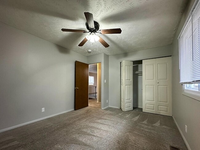 Building Photo - 2130 Essex Rd