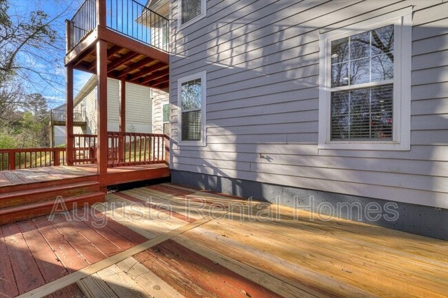 Building Photo - 719 Bonnie Oaks Ln