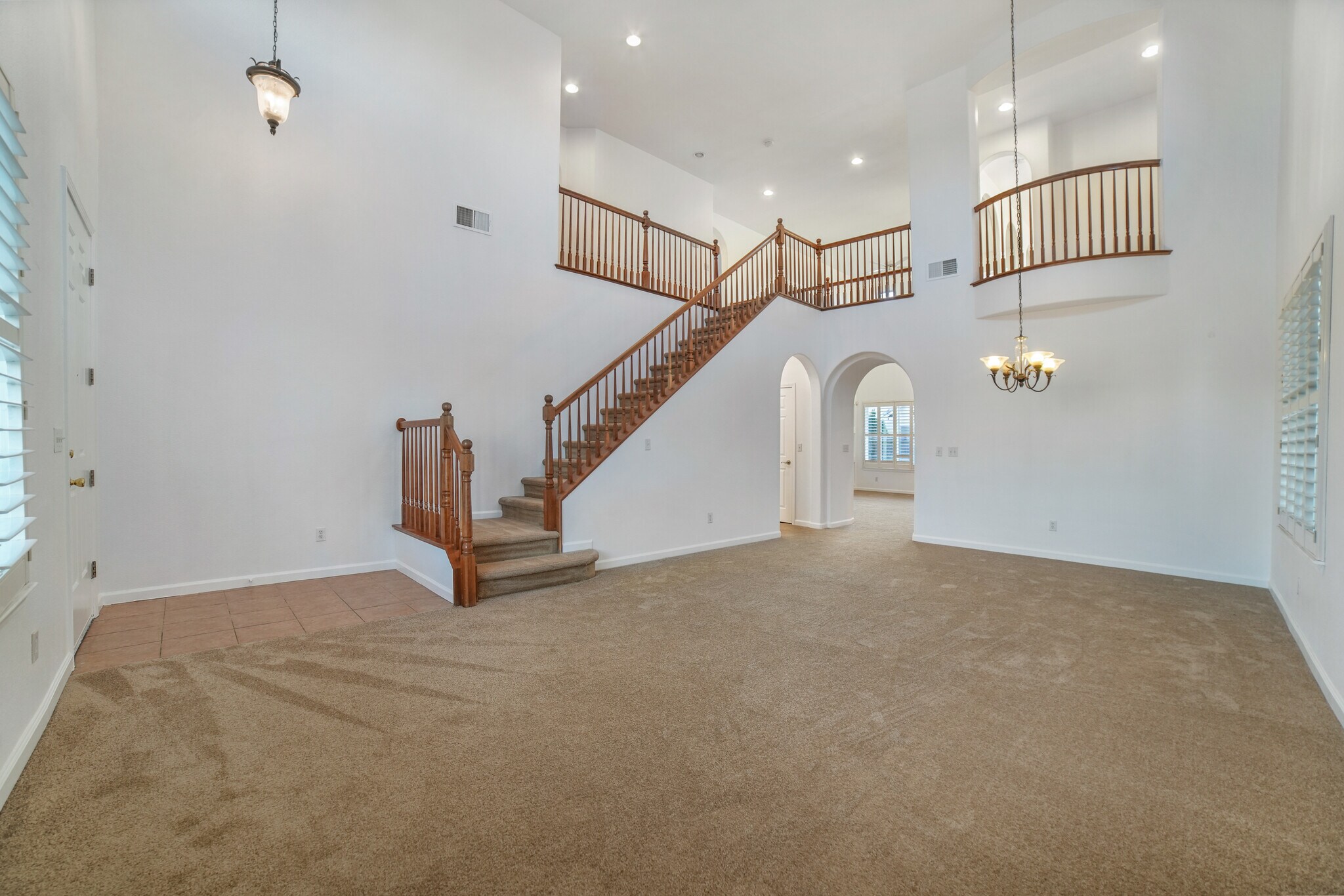 Building Photo - 10849 Brookfield Ave