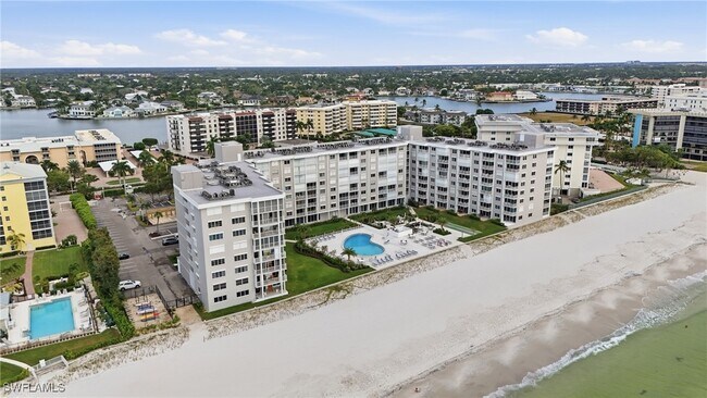 Building Photo - 3443 Gulf Shore Blvd N