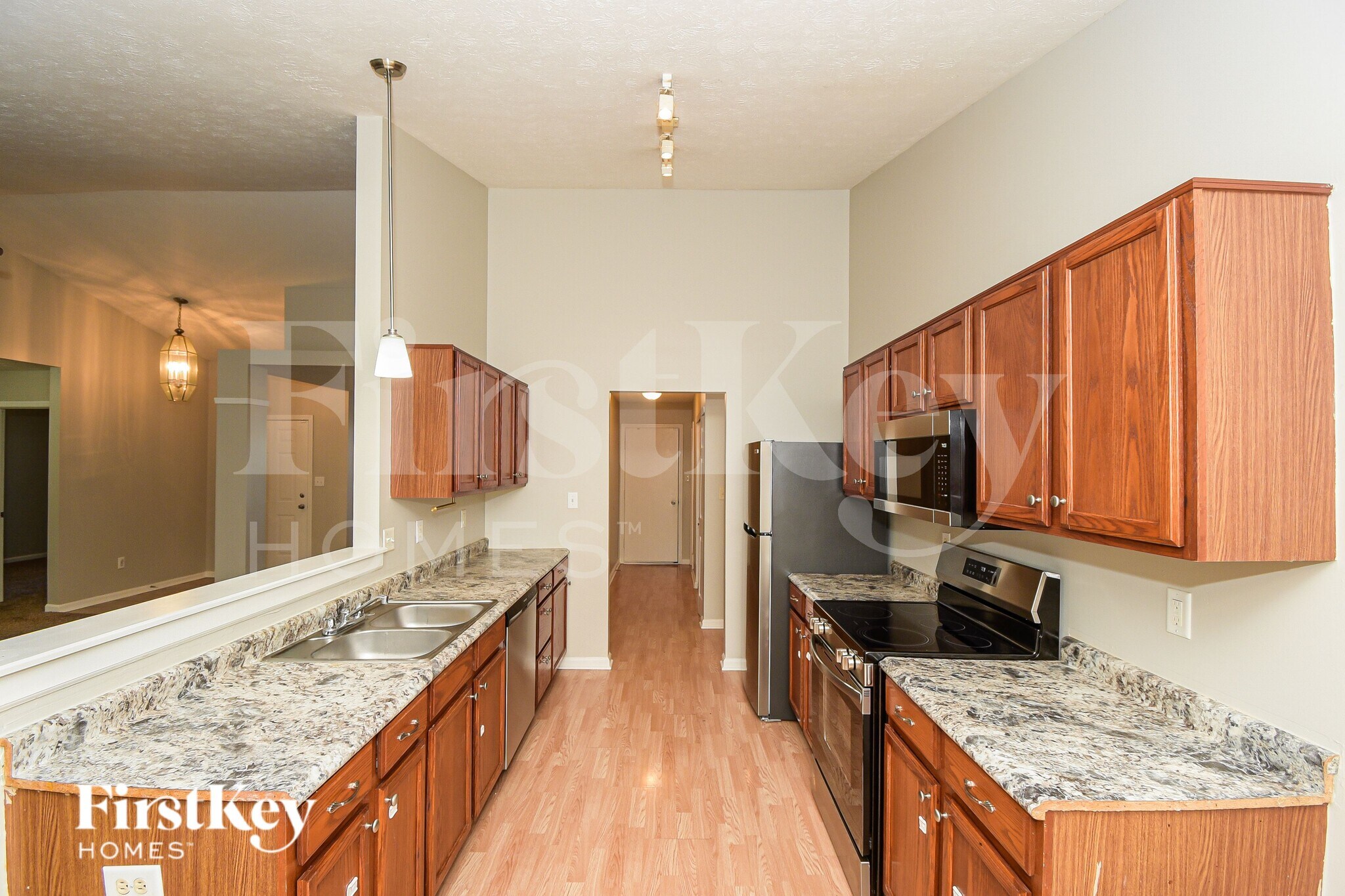 Building Photo - 7044 N Mesquite Ct