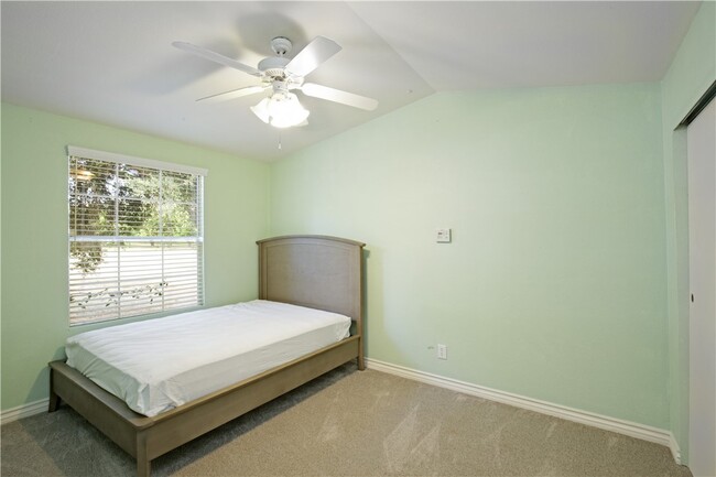 Building Photo - 17825 Bear Valley Ln