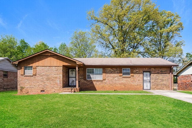 Building Photo - 5041 Kyle Ln NW