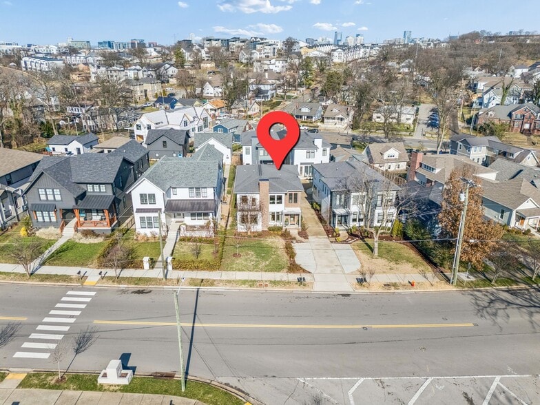 Building Photo - 914C Acklen Ave