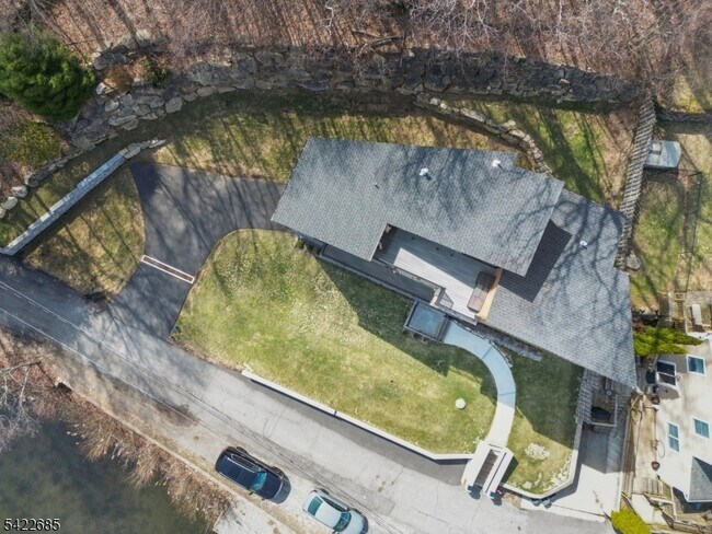 Building Photo - 301 Kingsland Rd