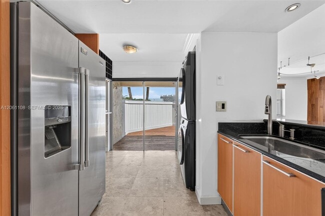 Building Photo - 6800 SW 45th Ln