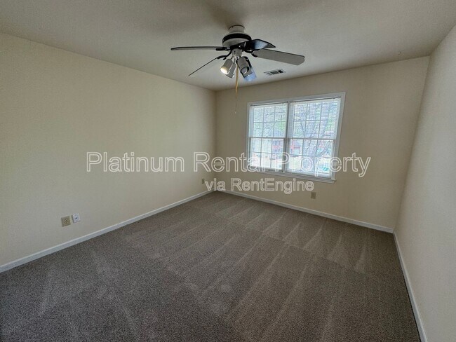 Building Photo - 11670 Dunhill Pl Dr