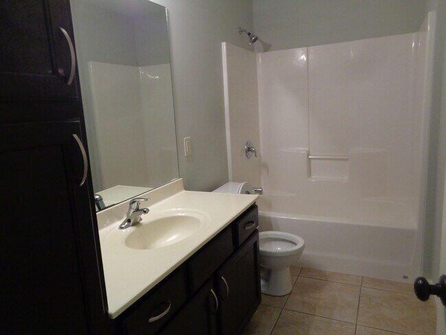 Building Photo - 5103 Grayling Ct