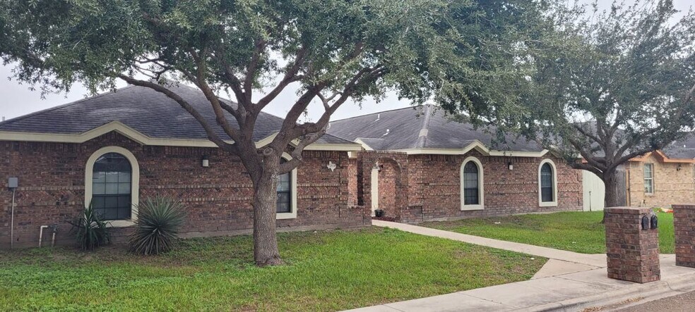 Primary Photo - 2020 Aruba Dr