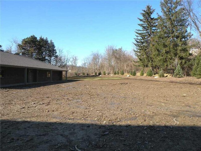 Building Photo - 6450 Pleasant St