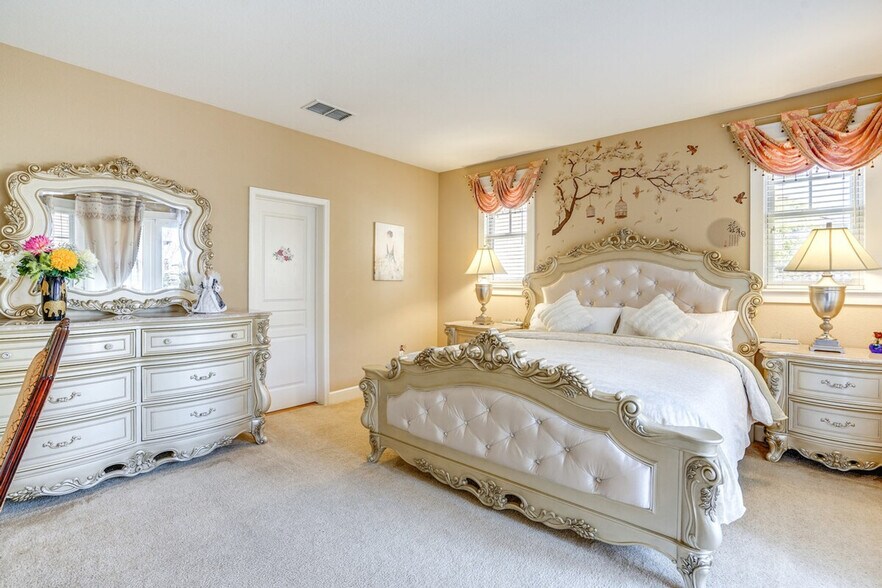 Building Photo - 1148 Promenade St