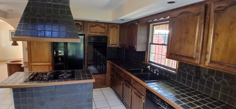 Kitchen - 57 Brook St