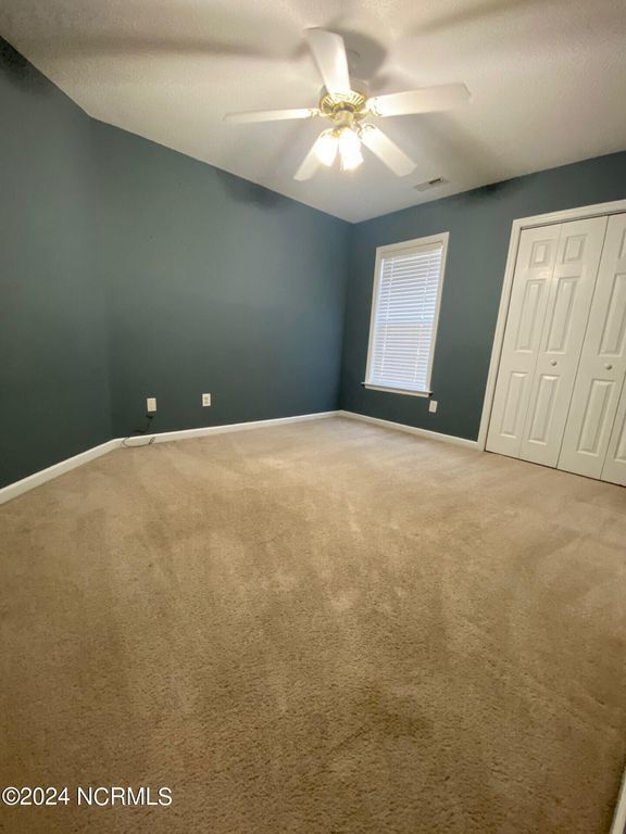 Building Photo - 3 Bedroom, 2 Bath Home - 1204 Huff Dr.