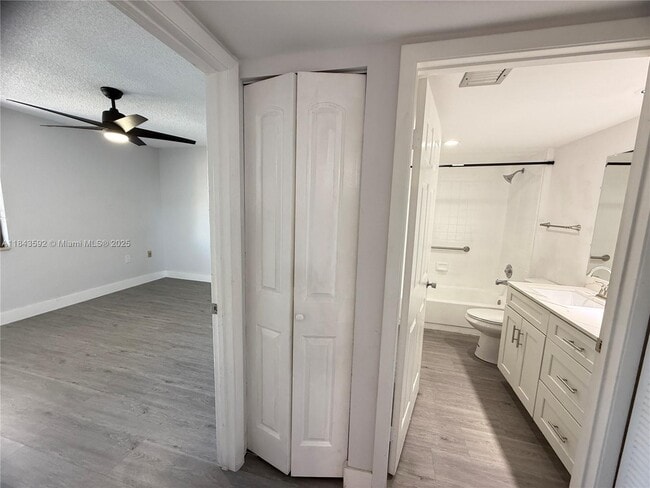Building Photo - 1508 Whitehall Dr