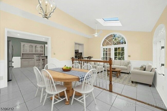 Building Photo - 21 Country Pl