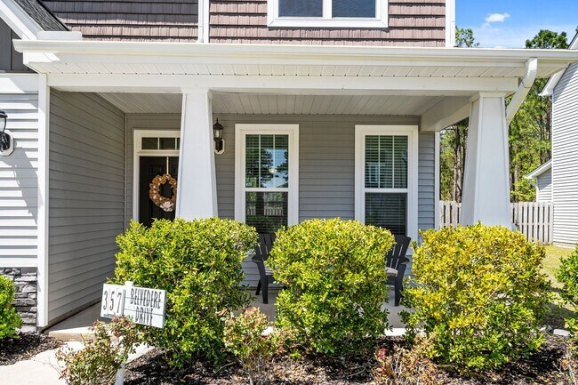 Building Photo - Holly Ridge 4 Bedroom