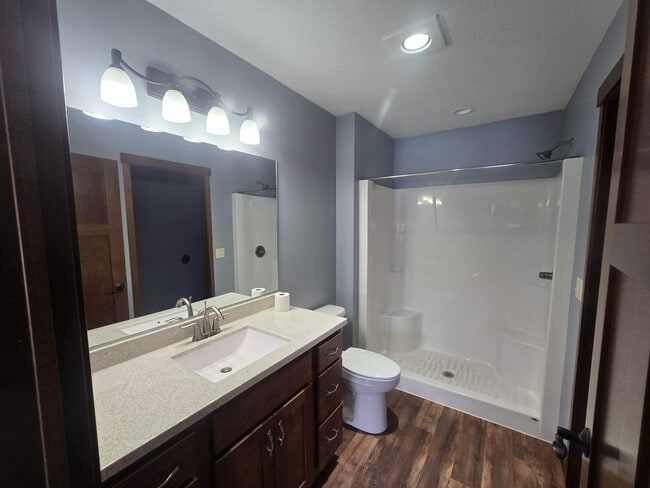 Building Photo - 1934 W 6th St