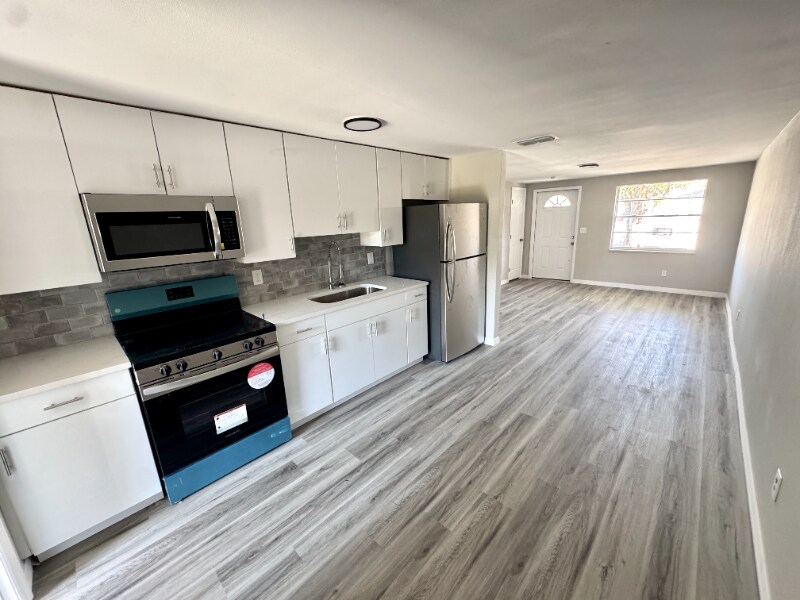 Building Photo - 5928-5930 13th St Ct E