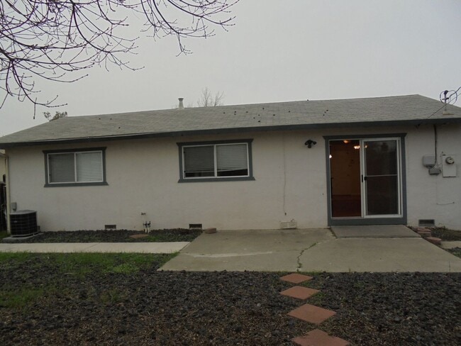 Building Photo - 1839 San Benito St