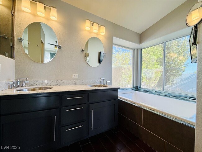 Building Photo - 8212 Arch Bay Ln