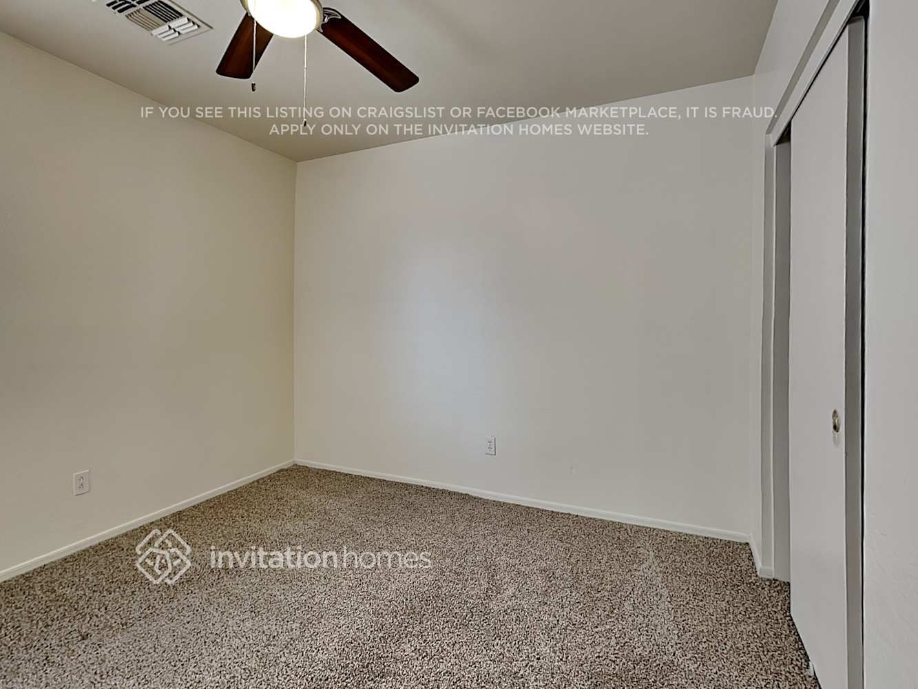 Building Photo - 5903 S 32nd Ln