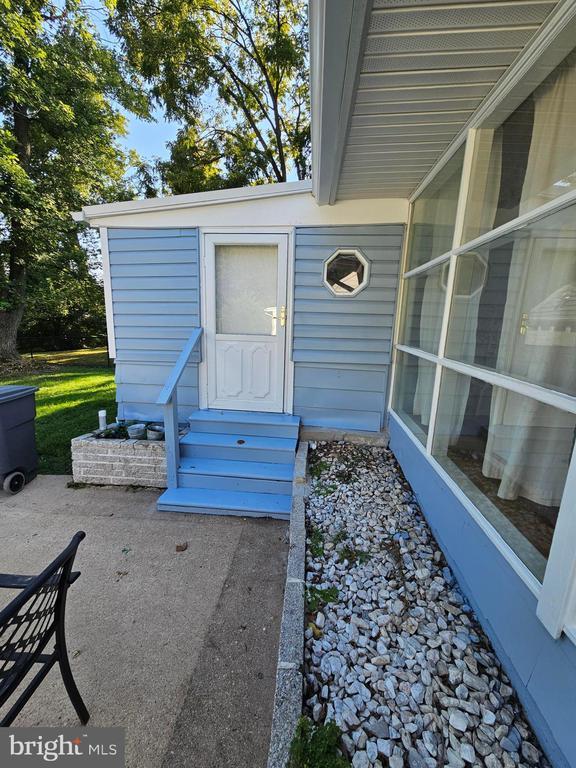Building Photo - 319 Dean Dr