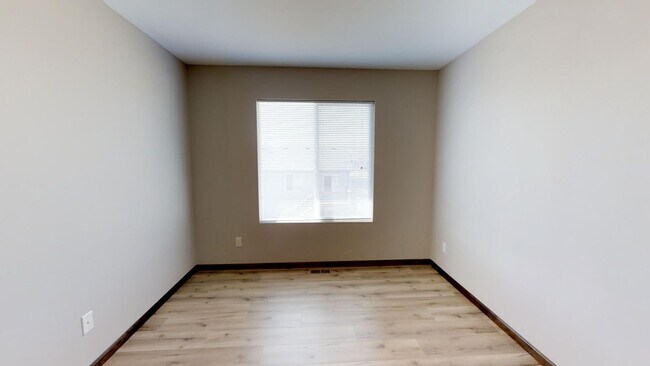 Building Photo - 8720 E Harry St