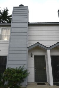 Building Photo - 8272 Center Pkwy