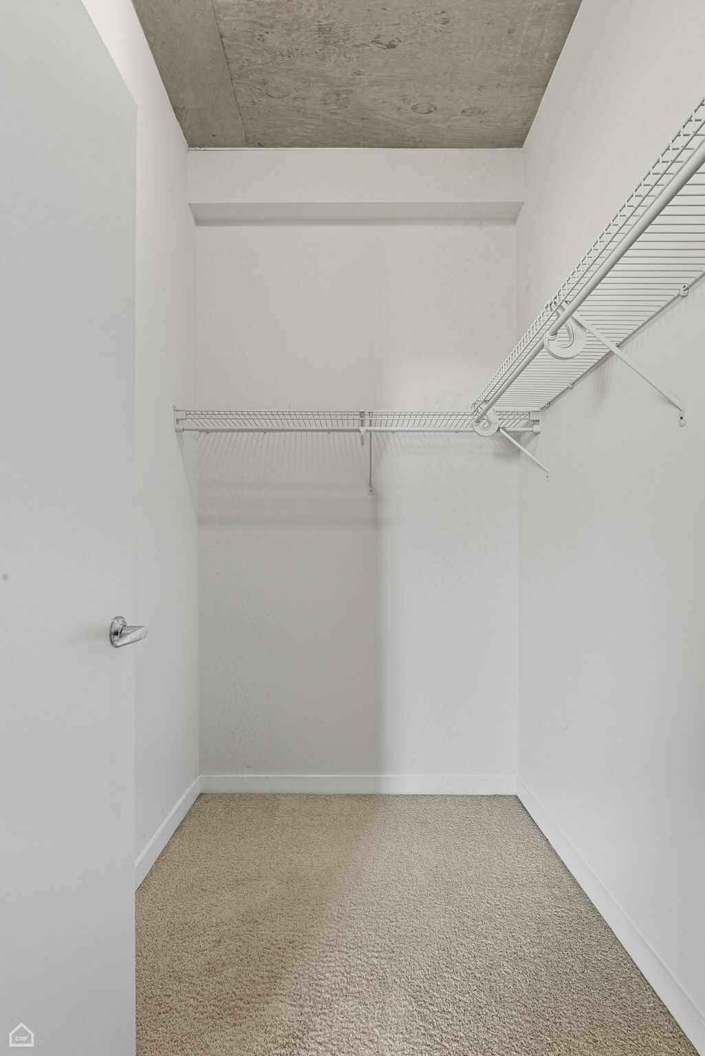 primary walk-in closet - 700 N Larrabee St