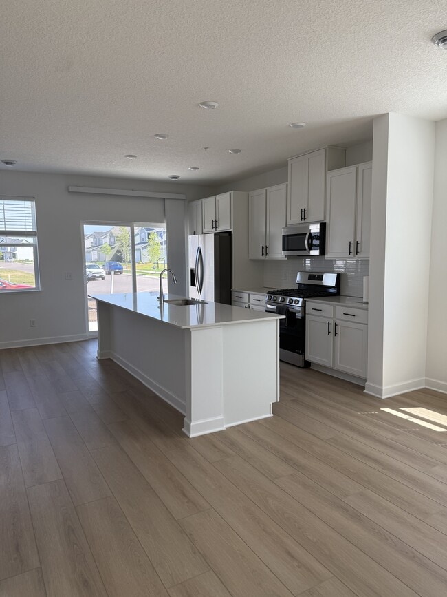 Building Photo - 1071 Anmeadle Row