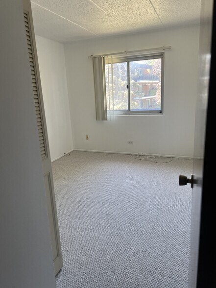 Building Photo - 3222 Sanders Rd